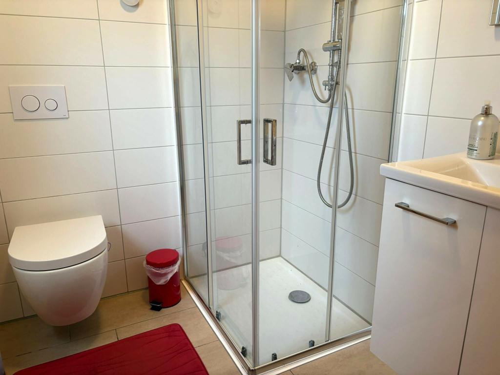 Badezimmer mit Gäste-WC