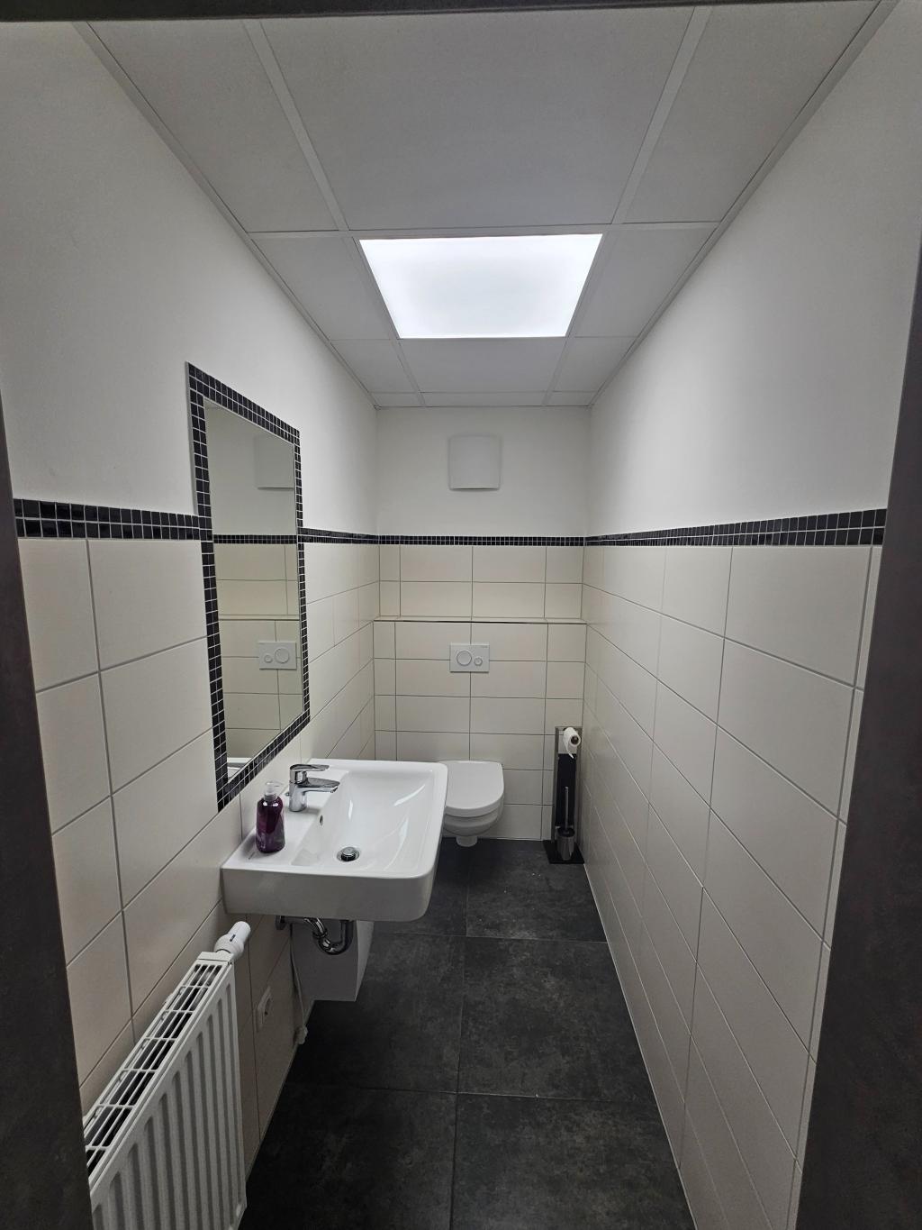 WC im EG