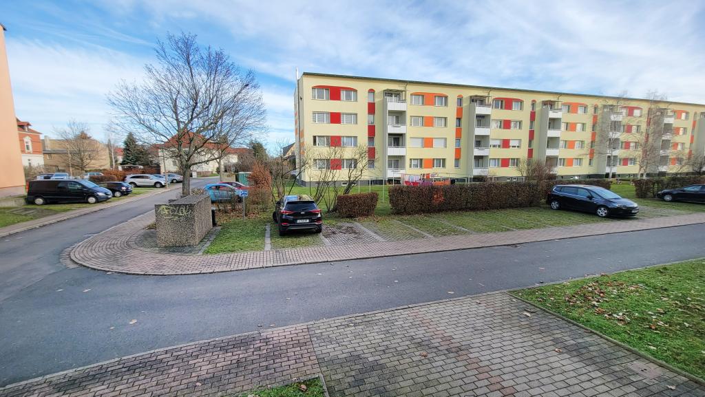 Freundliche 2-Raum Wohnung in idyllischer Wohnlage, EBK, elektr. Außenjalousien - Foto 3