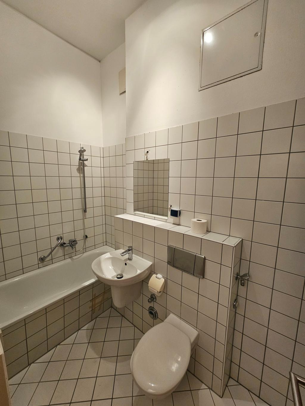 66fe9b90-722a-4f14-ac27-c549bd8101a6.jpg