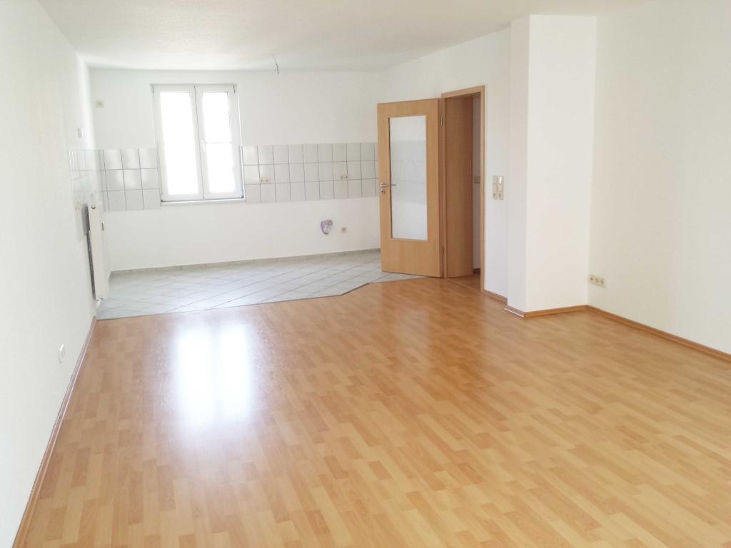 Helle 3-R-Wohnung mit offener Wohnküche, 2 sep. AR, Tageslichtbad mit Wanne u. Dusche - Photo 4