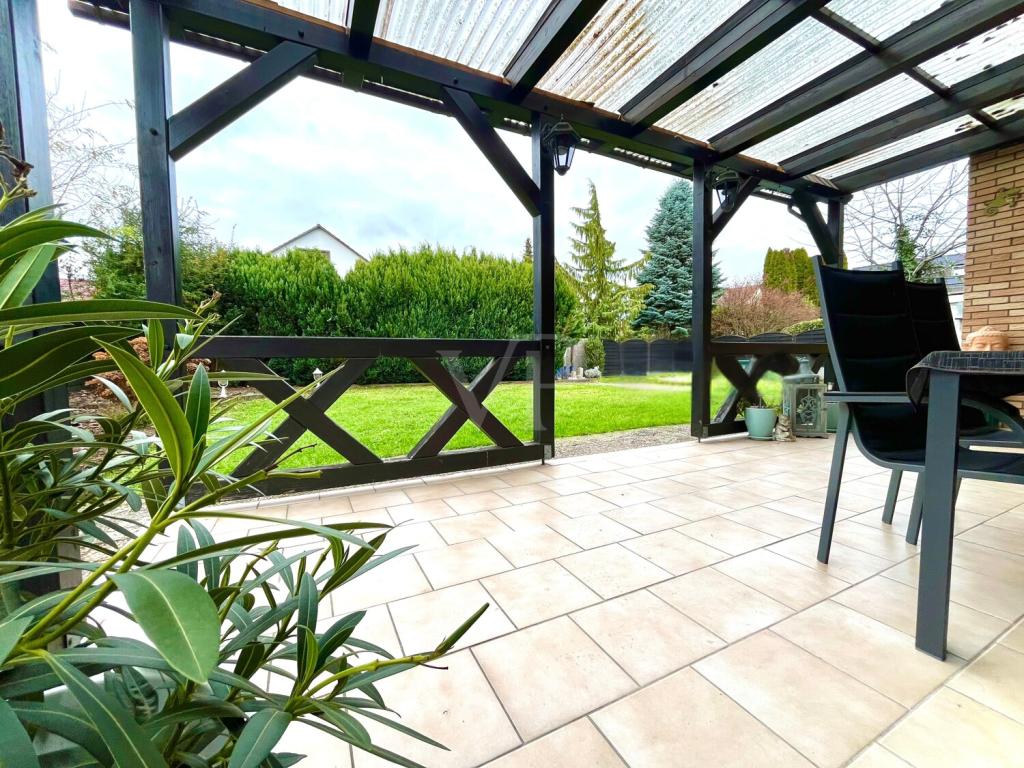 Idyllische Terrasse Erdgeschoss