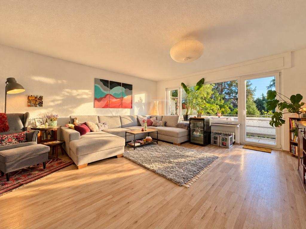 VON POLL IMMOBILIEN: Traumhafte 5-Zimmer Wohnung in Kriftel - Photo 2