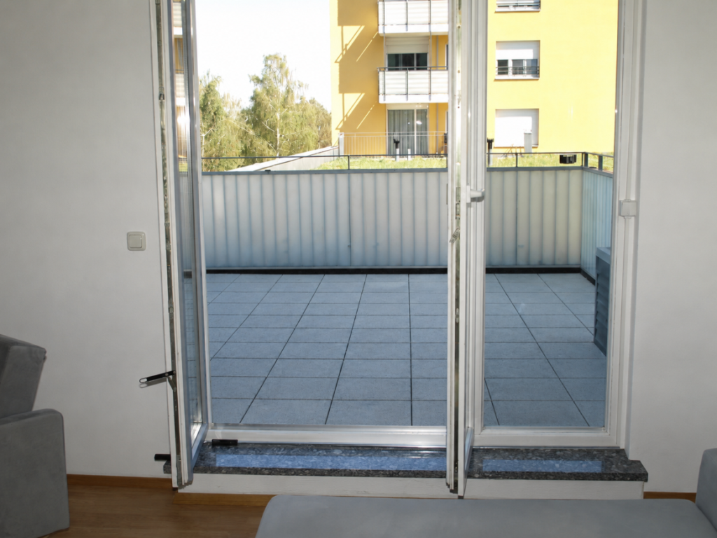 Teilmöblierte 3-Zimmer-Wohnung mit großer Dachterrasse und TG-Stellplatz - Foto 5