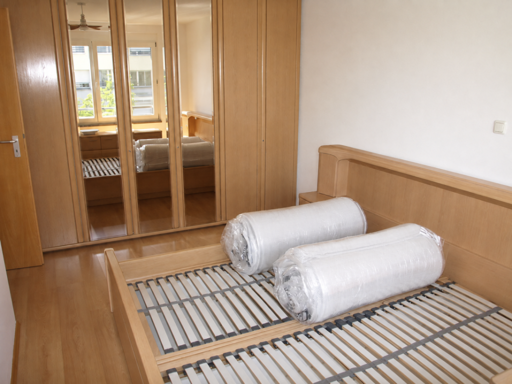 Teilmöblierte 3-Zimmer-Wohnung mit großer Dachterrasse und TG-Stellplatz - Foto 2