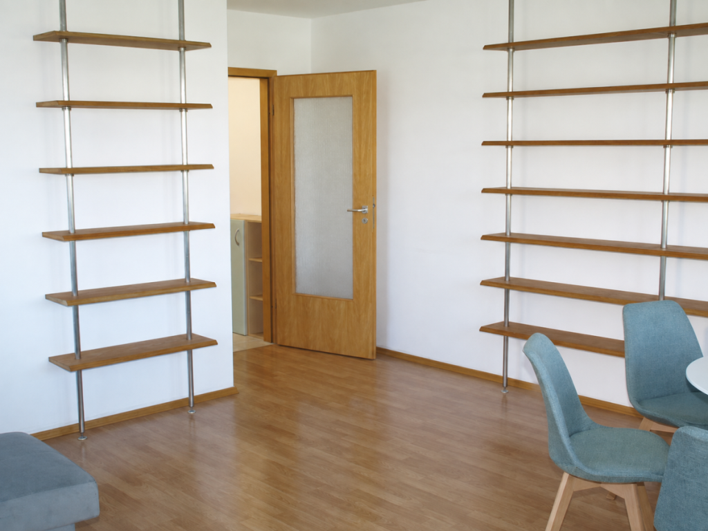 Teilmöblierte 3-Zimmer-Wohnung mit großer Dachterrasse und TG-Stellplatz - Foto 1