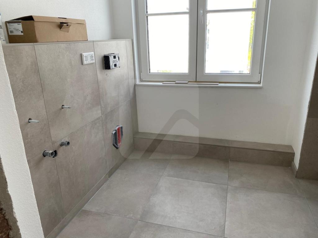 Lüdenscheid: Erstbezug nach Sanierung – Moderne 2-Zimmer-Wohnung im EG mit Balkon & Fußbodenheizung - Foto 2