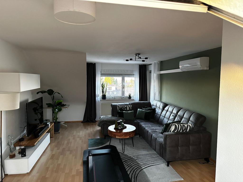 3 ZKB DG Wohnung mit Loggia - Foto 1