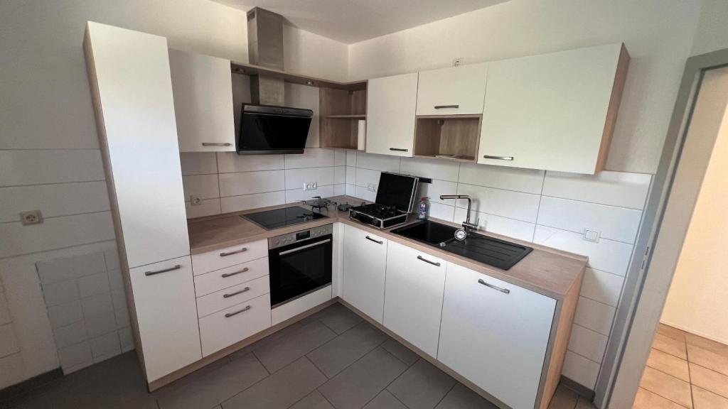 Ein Zuhause zum Bleiben – Licht, Raum und Lebensqualität im Grünen zur Miete! - Photo 3