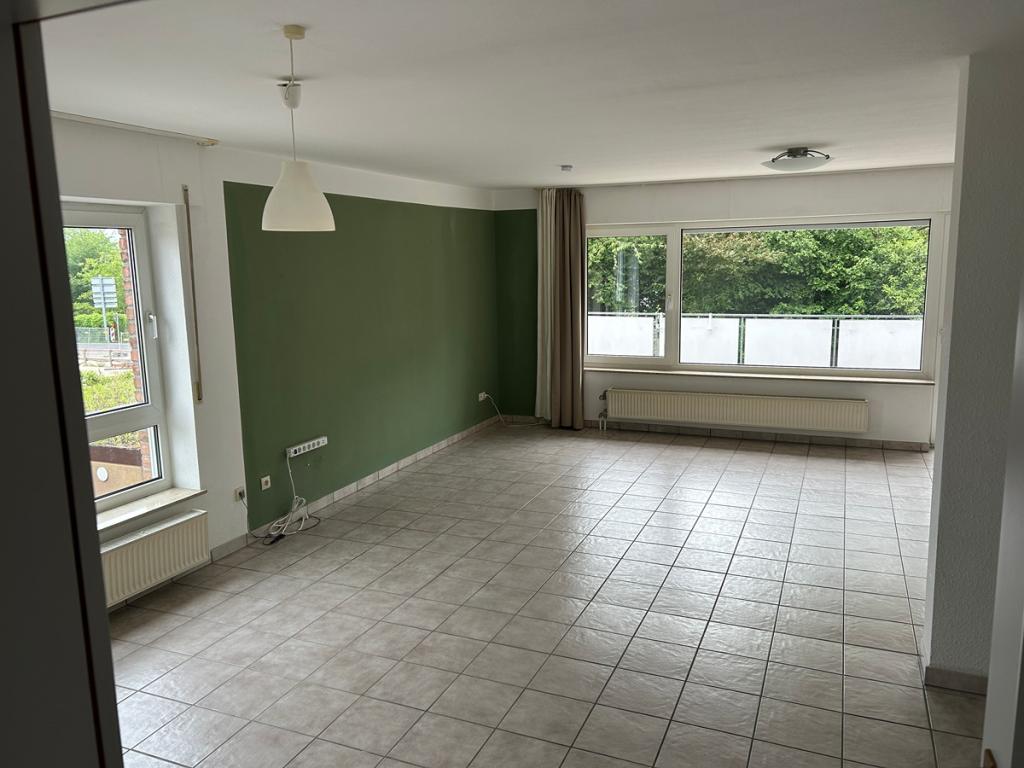 Zentral aber ruhig, Wohnung mit 3 Zimmern und großem Balkon - Foto 2