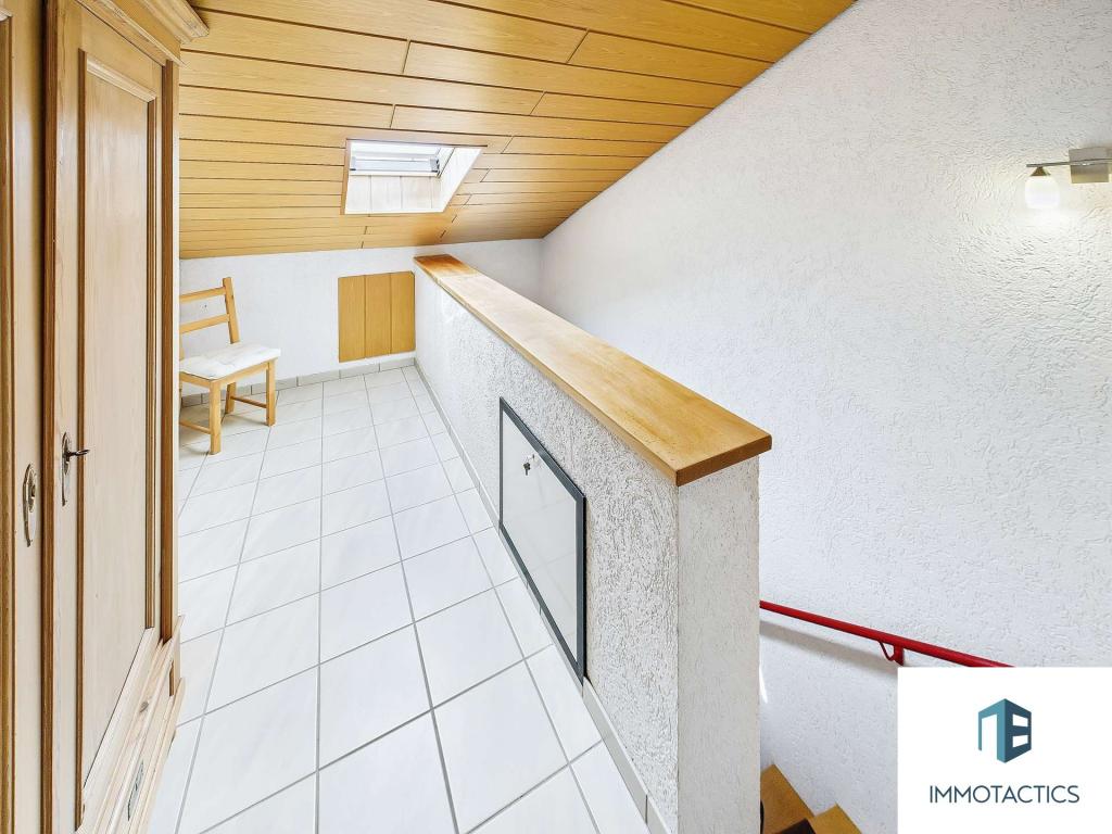 Garderobe OG