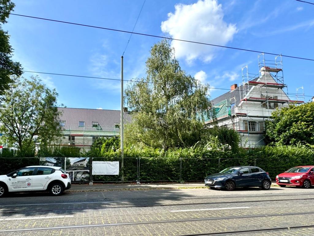 Straßenansicht