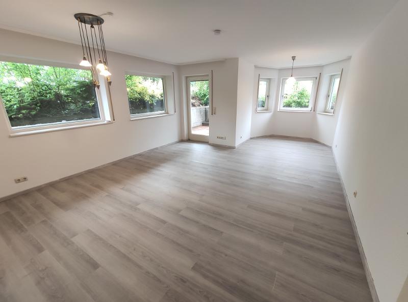 2 Zi. Souterrain Wohnung mit Terrasse und Garten (optional) - Photo 2