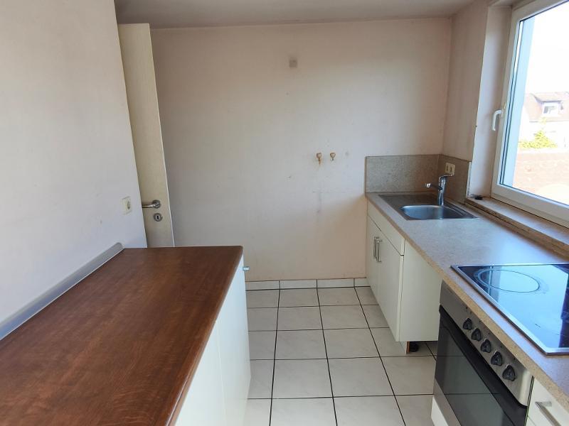 2 Zi. Wohnung im Dachgeschoss mit Stellplatz - Foto 3