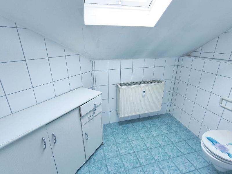 2 Zi. Wohnung im Dachgeschoss mit Stellplatz - Foto 5