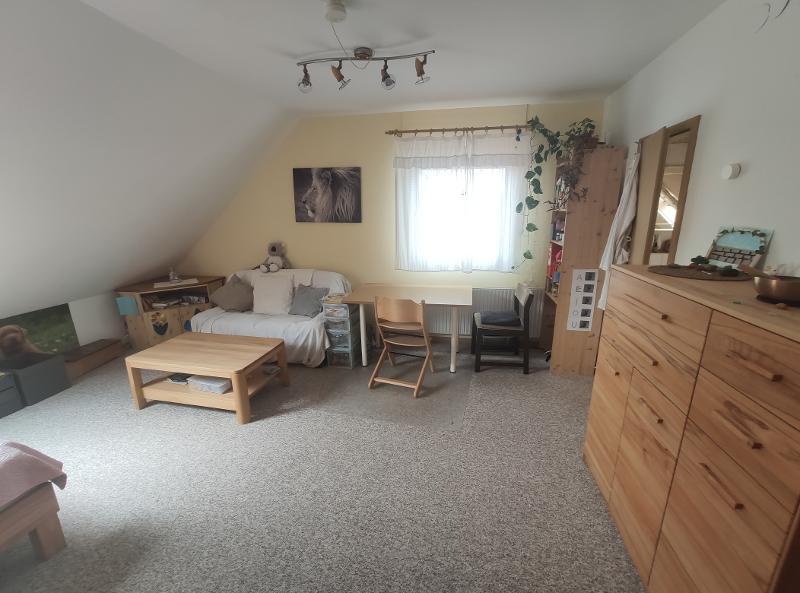 Wohn- /Schalfzimmer Bild 1