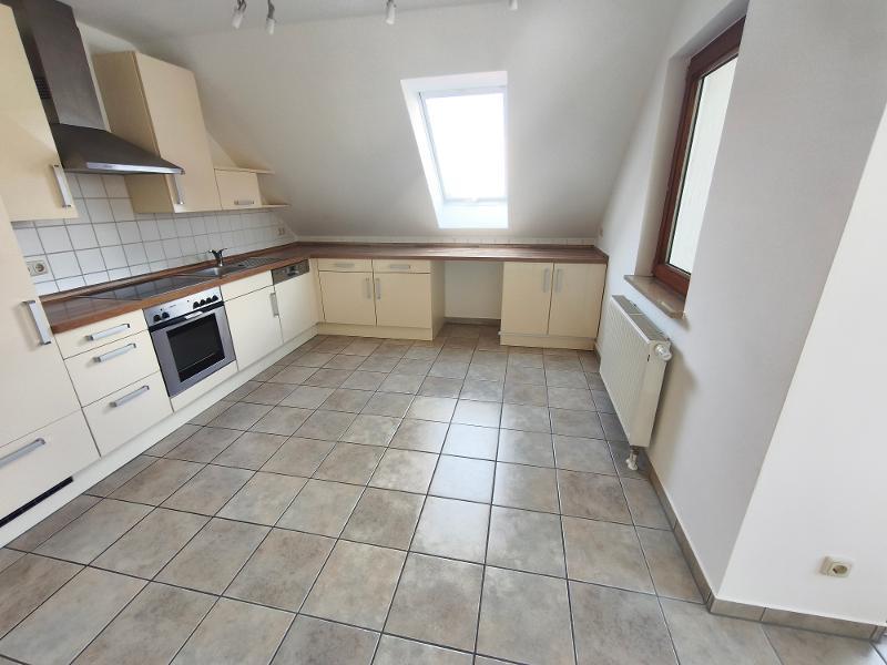 3 Zi. Wohnung im DG (1.OG) mit Balkon und Carport - Foto 1