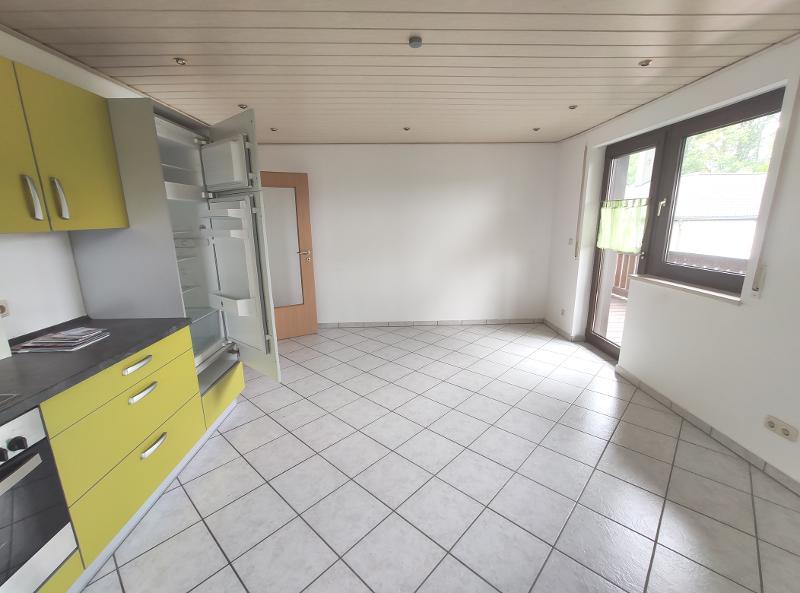 Essküche mit Zugang zum Balkon Bild 4