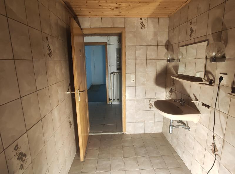 Bad mit Dusche Bild 4
