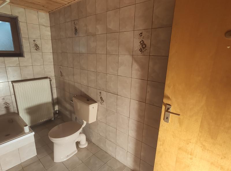 Bad mit Dusche Bild 3