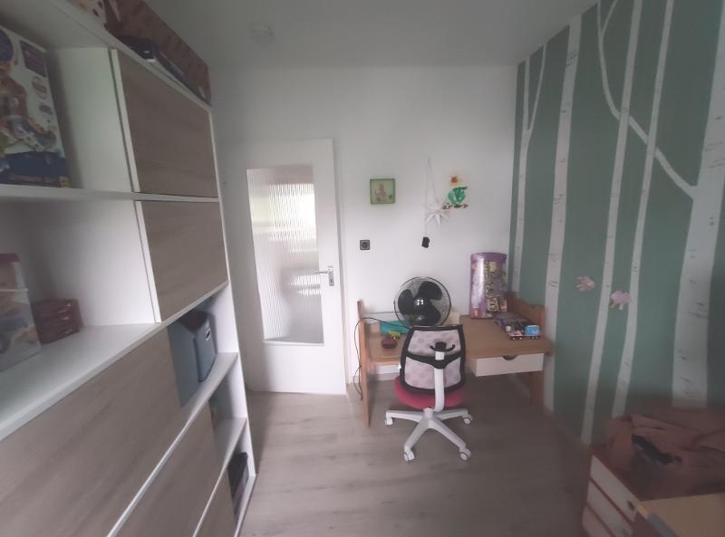 Kind 3 / Arbeitszimmer Bild 2
