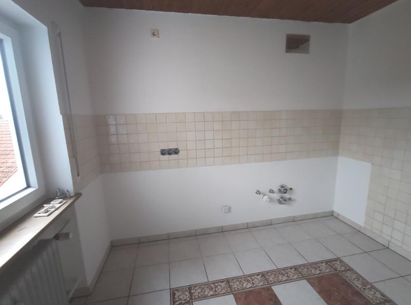 3- Zi. DG Wohnung mit 2 Balkonen und Garage - Photo 5