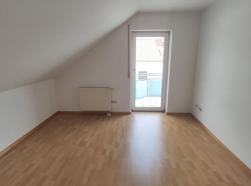 3 Zi. Wohnung (Nr. 6) im DG (2. OG) mit Balkon und Garage - Foto 5