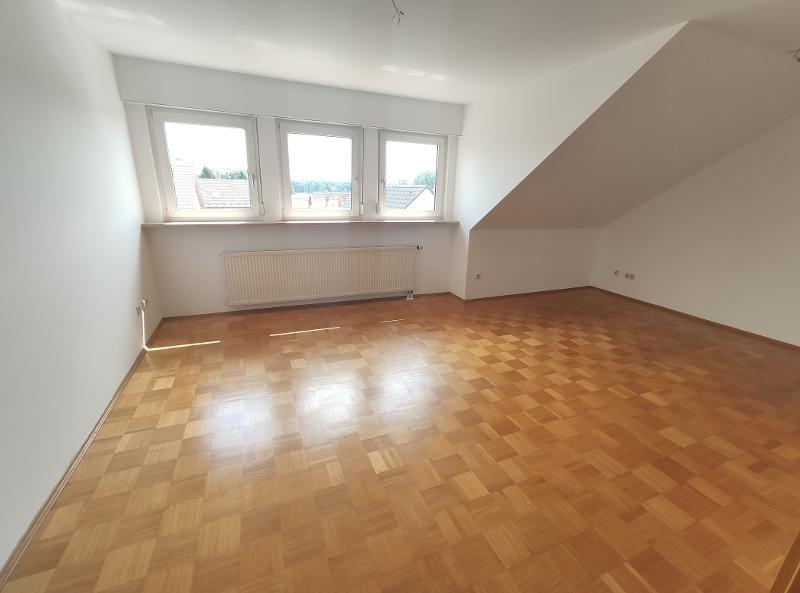 3 Zi. Wohnung (Nr. 6) im DG (2. OG) mit Balkon und Garage - Foto 4