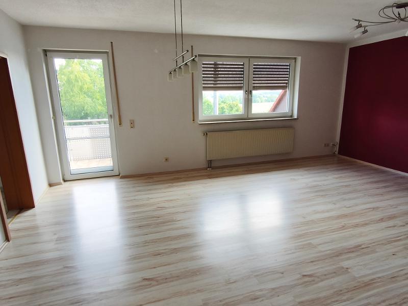 Ortsrandlage -3 Zi. Wohnung im EG mit Garage, Keller und Garten (auf Wunsch) - Photo 3