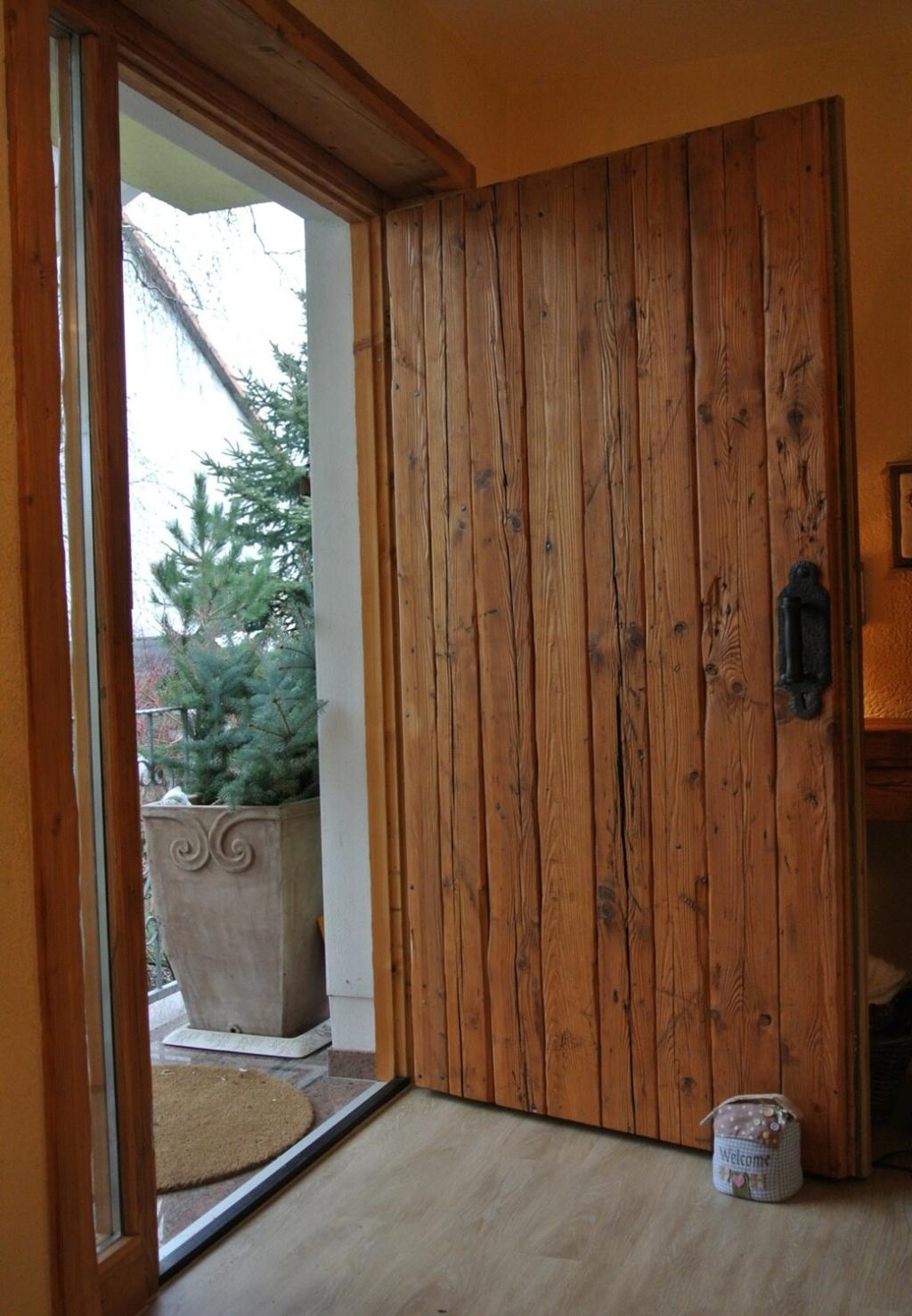 Ansicht Detail Wohnungseingangstür EG