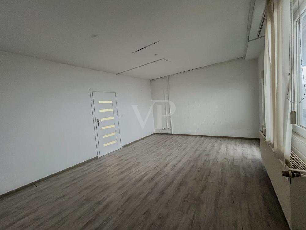Büro- Praxisraum 4