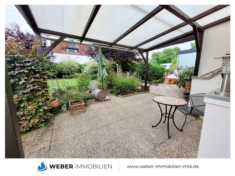Pergola und Freisitz