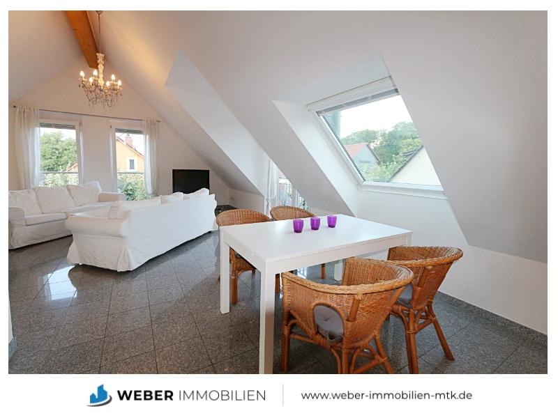 Fully furnished, modern and light-filled top-floor apartment in a quiet, green residential area - Photo 1