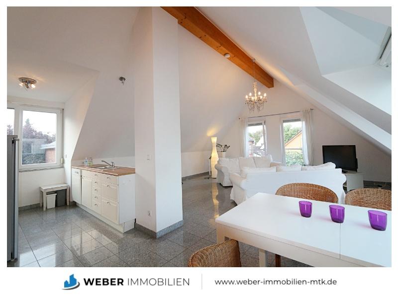 Fully furnished, modern and light-filled top-floor apartment in a quiet, green residential area - Photo 2