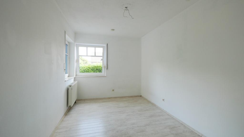 Schlafzimmer 4