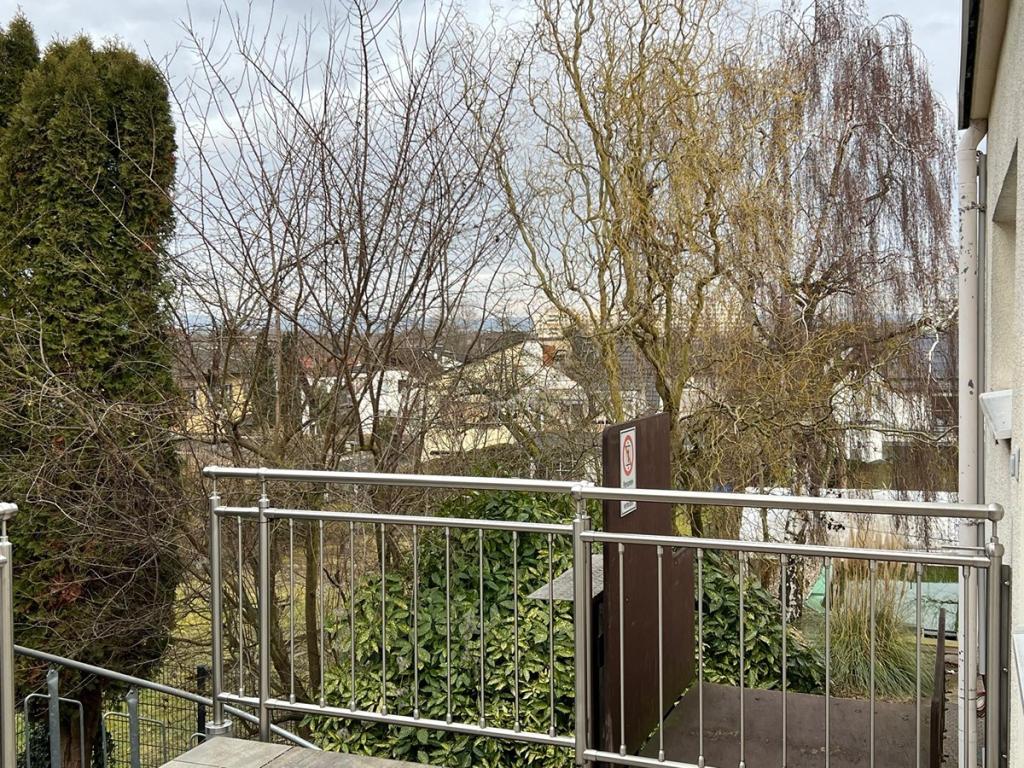 Helle barrierefreie 4-Zimmerwohnung in zentrale Lage in Bad Vilbel / 7 Minuten zur S-Bahn - Foto 2