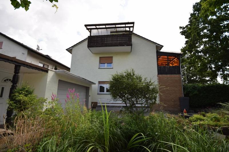 Außenansicht Garage