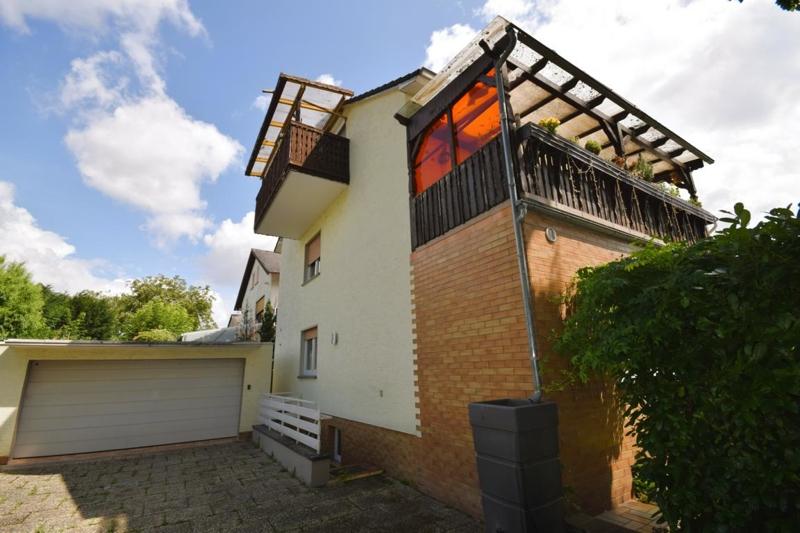 Außenansicht Garage