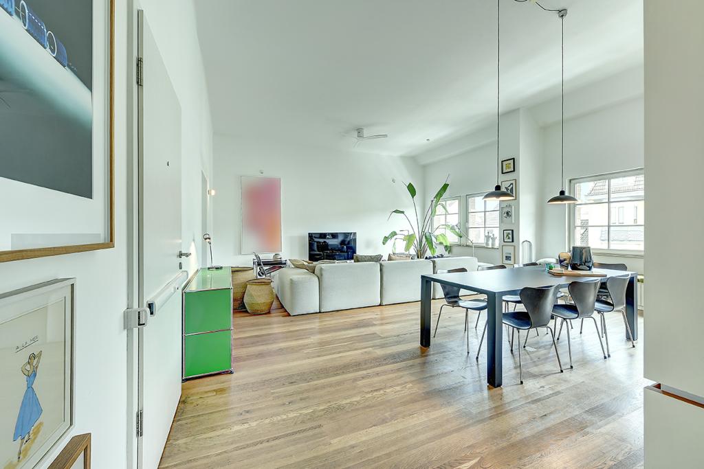 Historischer Charme trifft modernes Design – außergewöhnliche Altbauwohnung mit Stil - Photo 4