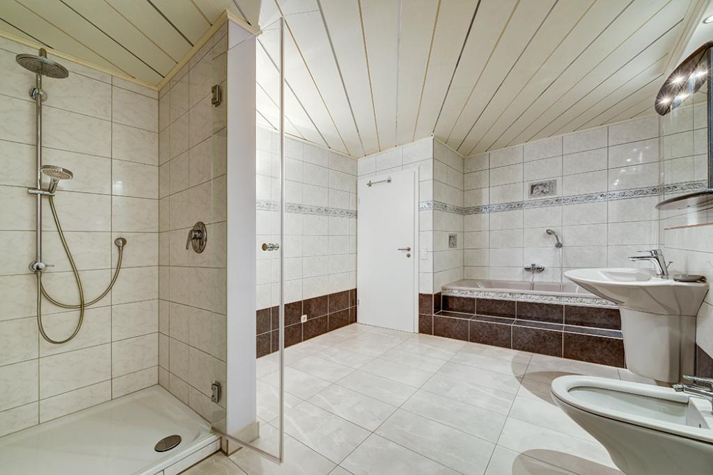 Badezimmer UG