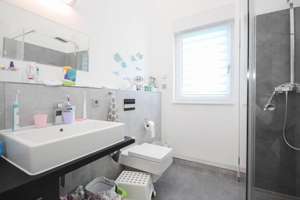 Badezimmer 2