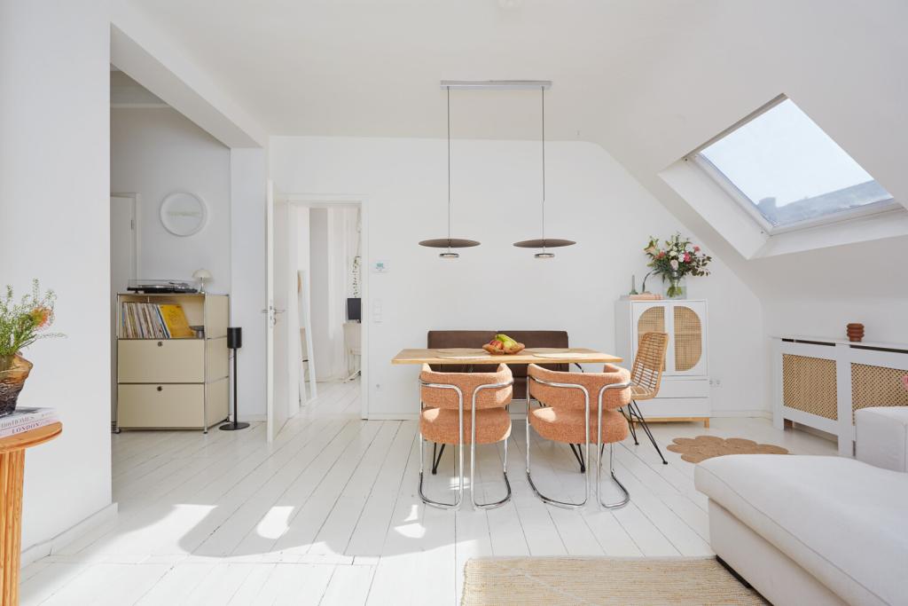 Charmante und sanierte Altbauwohnung mit viel Licht - Foto 4