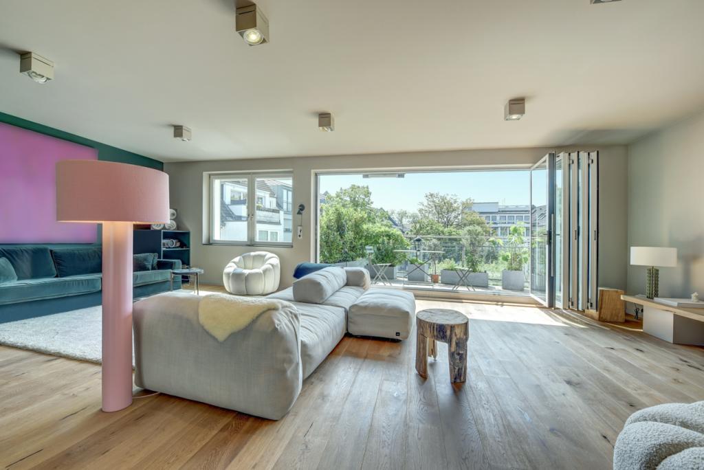 Ein Traum über den Dächern von Pempelfort - Lichtdurchflutete Maisonette-Dachgeschosswohnung - Photo 2