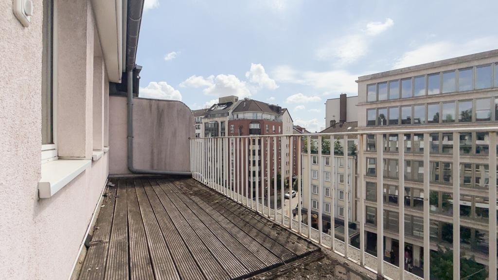 Großzügiges Appartement mit 2 Balkonen in zentraler Lage! - Photo 4