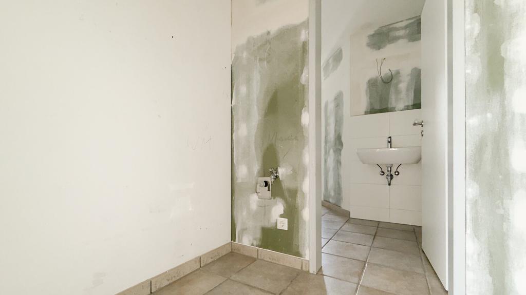 Großzügiges Appartement mit 2 Balkonen in zentraler Lage! - Photo 3