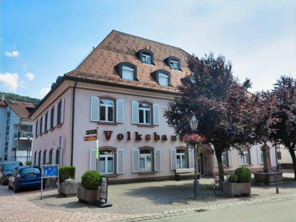 Großzügige 3 Zi.-Wohnung mitten in der Stadt Elzach - Photo 5