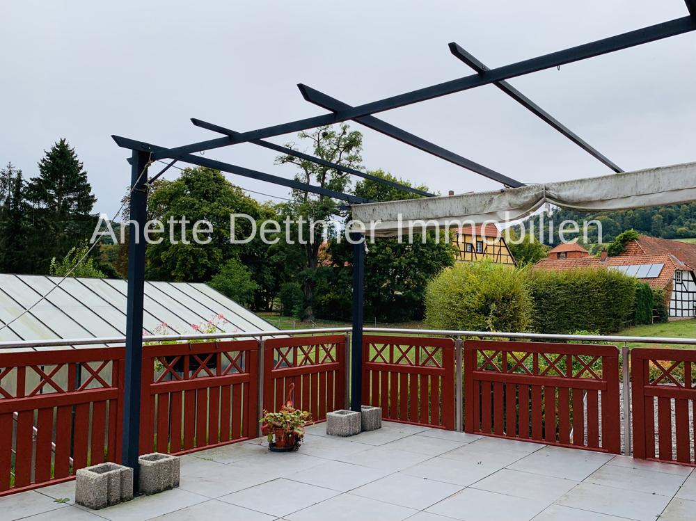 Balkon mit Treppe zum Garten