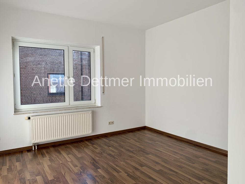 Moderne 3-Zimmer-Erdgeschosswohnung in ruhiger Lage mit Panoramablick - Foto 1