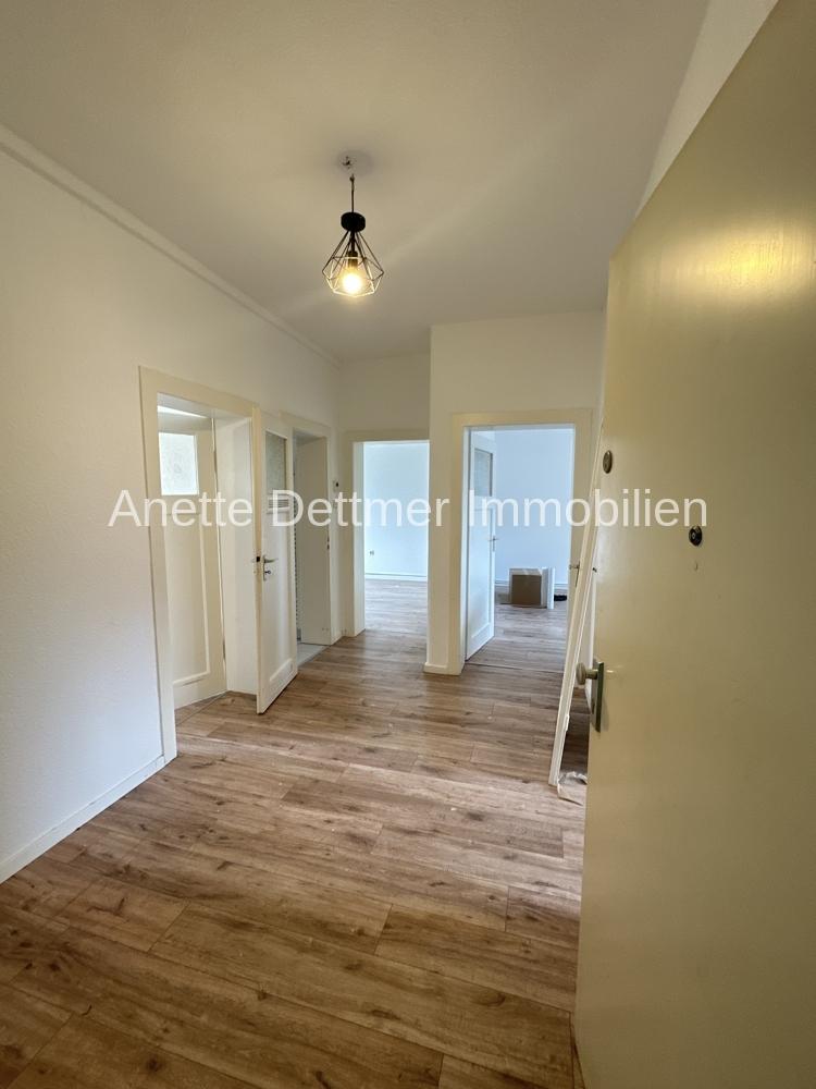 Seelze -Letter 3 Zimmer Wohnung im 1.OG, modernisiert sofort Bezugsfertig! - Photo 5