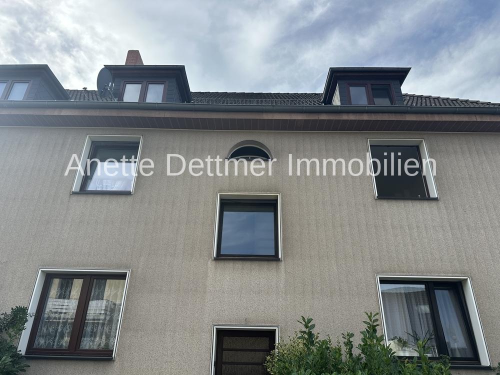 Dachgeschosswohnung Modernisiert in Seelze Letter 2 Zimmer, Küche, Bad. - Photo 4